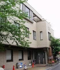 近くの神谷産婦人科医院まで306m(徒歩4分)