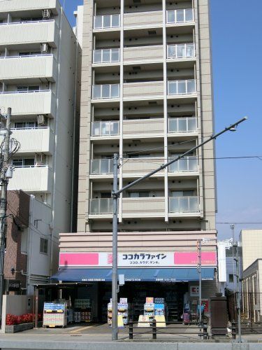 近くのココカラファイン 京阪本通太子橋駅前店まで1m(徒歩1分)