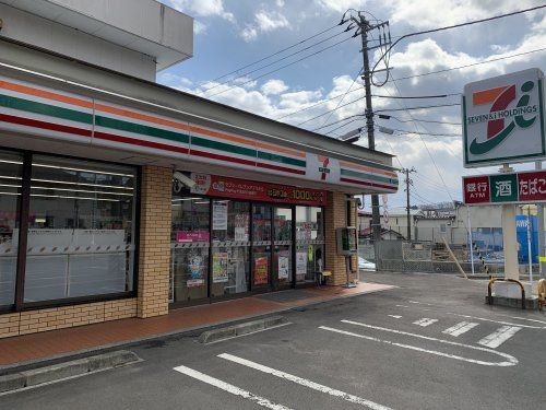 近くのセブンイレブン　仙台八木山南店まで378m（徒歩5分）