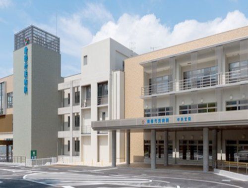 近くの南砺市民病院まで1,123m（徒歩15分）