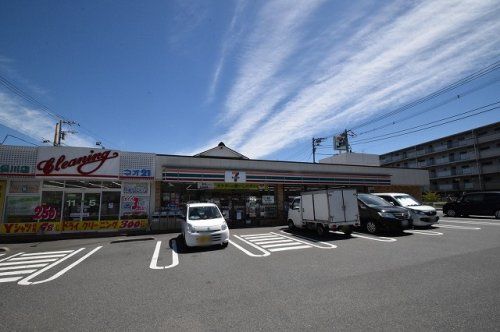近くのセブンイレブン 横浜二俣川2丁目店まで387m（徒歩5分）