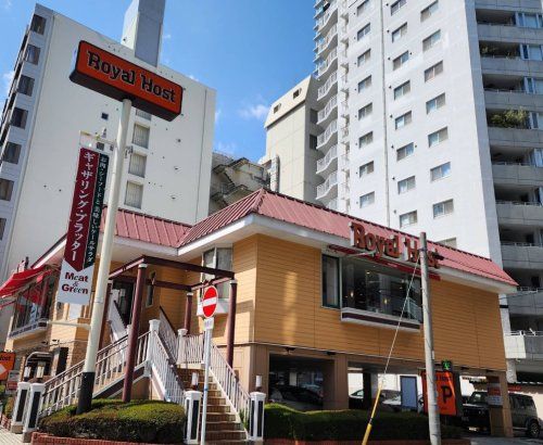 近くのロイヤルホスト東天満店まで363m（徒歩5分）