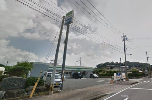 近くのファミリーマート 諫早真崎町店まで1,027m（徒歩13分）