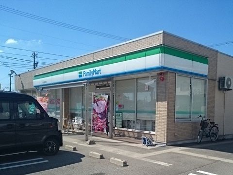 近くのコンビニまで466m（徒歩6分）