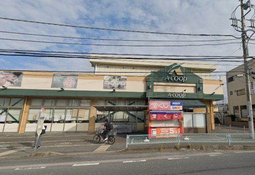 近くのAコープ タケヤマ店まで1,134m（徒歩15分）