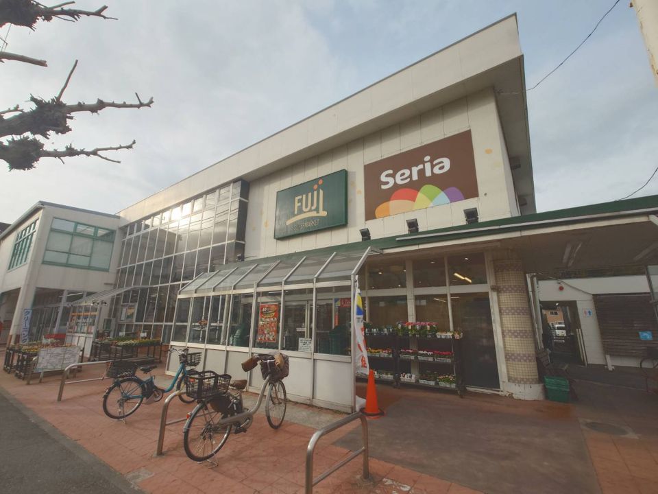 近くのFUJI 佐原店まで702m（徒歩9分）