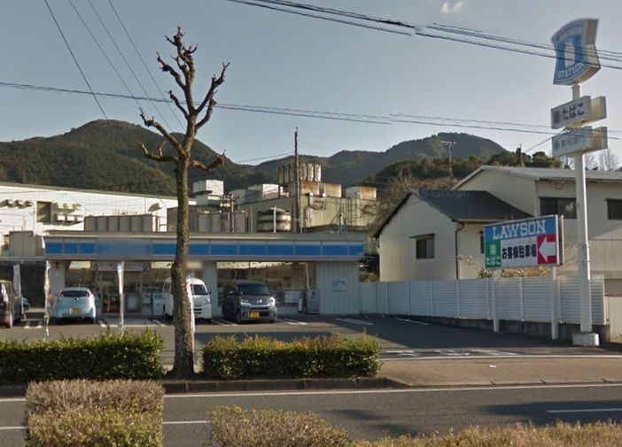 近くのローソン 諫早多良見店まで924m(徒歩12分)