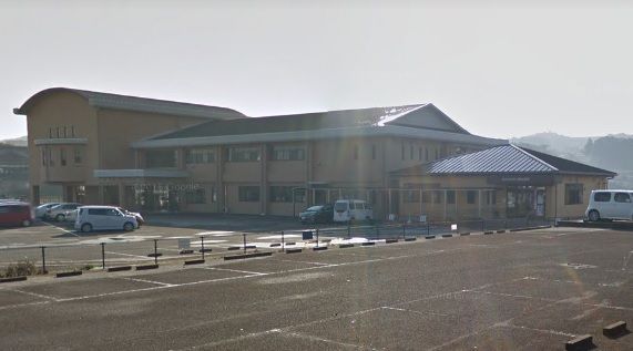 近くの諫早市役所小栗出張所まで686m（徒歩9分）