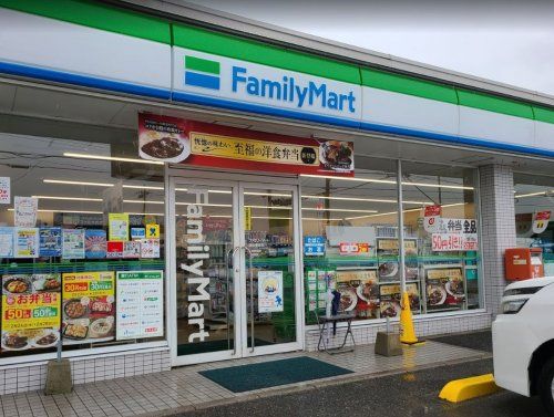 近くのファミリーマート 岡山東畦店まで1,035m（徒歩13分）