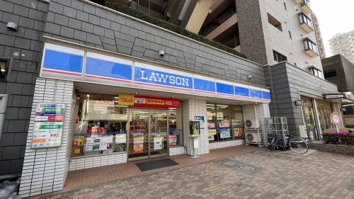 近くのローソン 所沢元町店まで381m（徒歩5分）