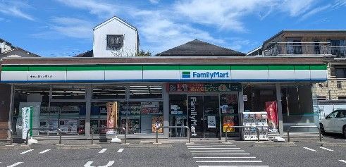 近くのファミリーマート 小金井農工大通り店まで210m（徒歩3分）