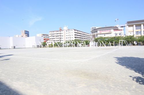 近くの千住スポーツ公園まで791m(徒歩10分)