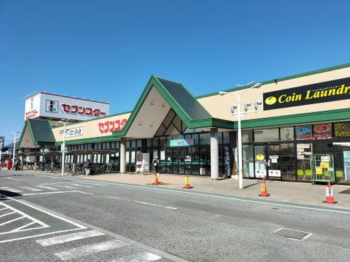 近くのセブンスター 三津店まで386m（徒歩5分）