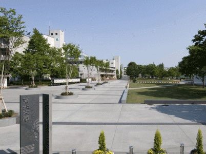 近くの東北大学　川内キャンパスまで491m（徒歩7分）