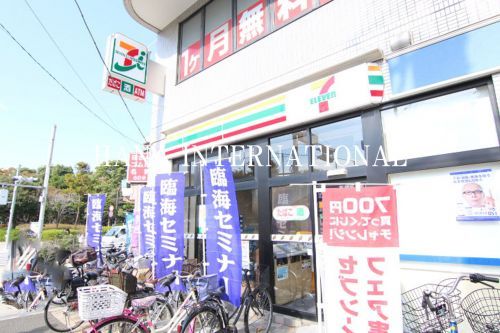 近くのセブン-イレブン江戸川西葛西6丁目店まで193m(徒歩3分)
