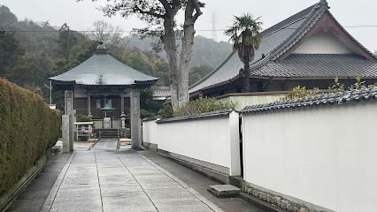 近くの観音寺まで349m（徒歩5分）
