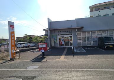 近くの倉敷白楽町郵便局まで658m（徒歩9分）