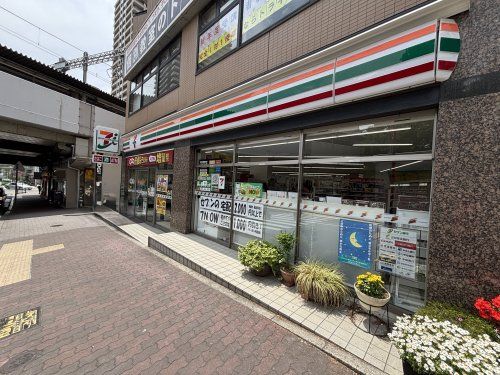 近くのセブンイレブン 神戸灘六甲道駅前店まで446m（徒歩6分）