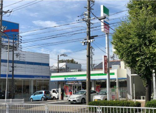 近くのファミリーマート 菱池店まで200m(徒歩3分)