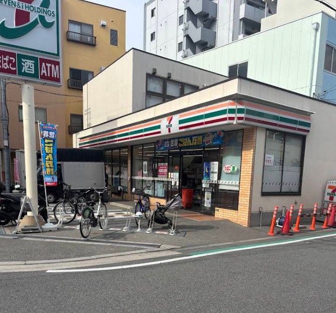近くのセブンイレブン 大阪大淀中店まで562m（徒歩8分）
