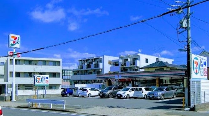 近くのセブンイレブン 名古屋照が丘店まで410m(徒歩6分)
