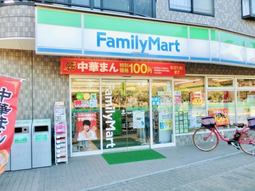 近くのファミリーマート 大島八丁目店まで847m(徒歩11分)