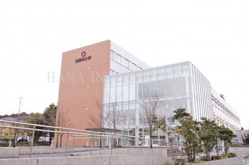 近くの桜美林大学まで1,416m（徒歩18分）