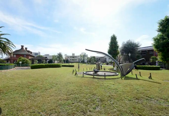 近くのベルモント公園まで674m（徒歩9分）