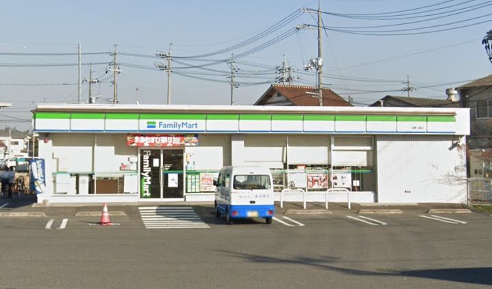近くのファミリーマート 玉島八島店まで513m（徒歩7分）