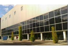 近くの丸亀市立中央図書館まで166m（徒歩3分）