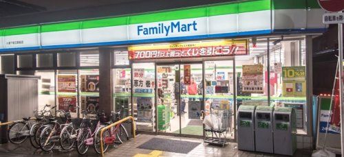 近くのファミリーマート 小浦下新庄駅前店まで756m（徒歩10分）