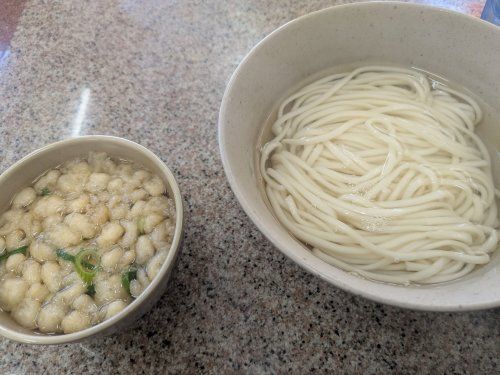 近くの天領うどん 鶴町店まで333m(徒歩5分)