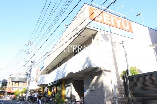 近くの西友北綾瀬店まで1,132m(徒歩15分)