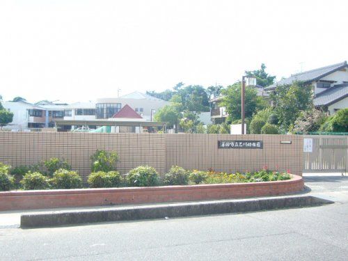 近くの半田市立乙川幼稚園まで6,510m（徒歩82分）