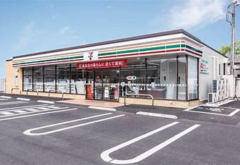 近くのセブンイレブン砺波三島町店まで738m（徒歩10分）