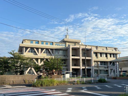 近くの愛知県 常滑警察署まで703m（徒歩9分）