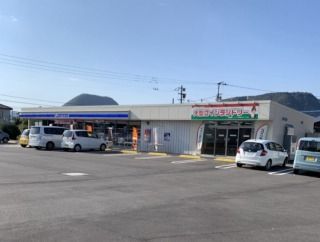近くのローソン 高松国分寺バイパス店まで695m（徒歩9分）