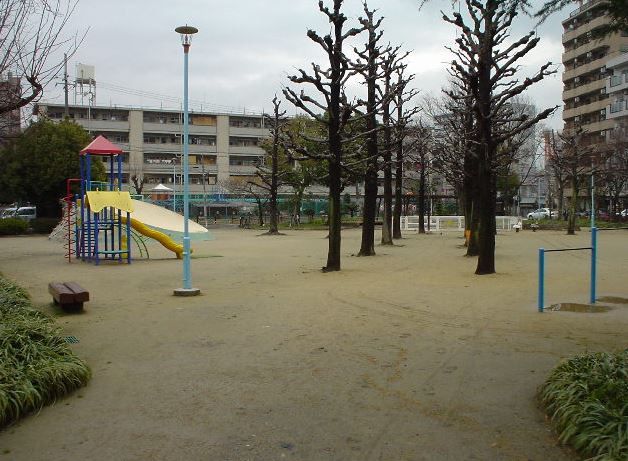 近くの豊崎南公園まで392m（徒歩5分）