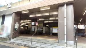 近くの西高島平駅まで1,061m（徒歩14分）