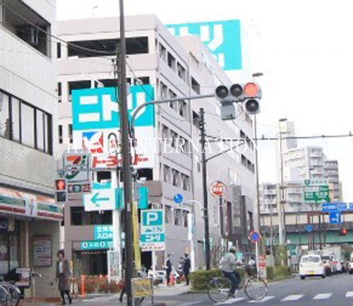 近くのイトーヨーカドー食品館梅島店まで434m(徒歩6分)