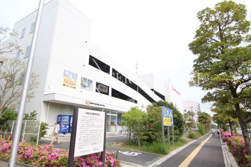 近くのオーケーストア新浦安店まで588m（徒歩8分）