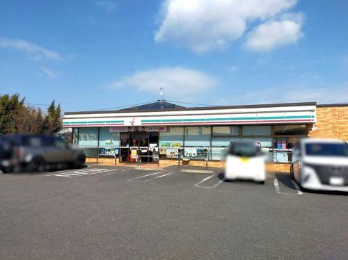 近くのセブンイレブン 岩倉野寄町店まで1,126m(徒歩15分)