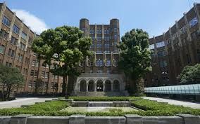 近くの港区立郷土歴史館まで1,333m(徒歩17分)