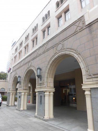 近くの横浜税関まで675m(徒歩9分)