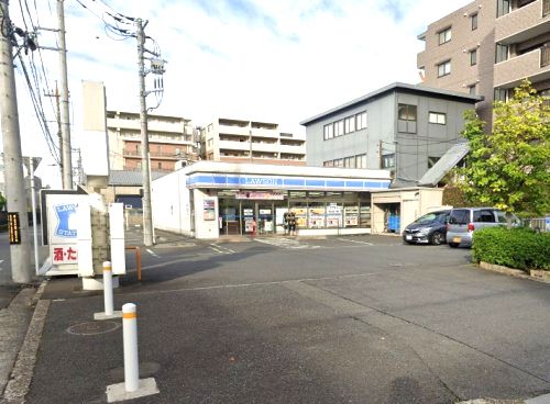 近くのローソン 都筑池辺町店まで463m（徒歩6分）