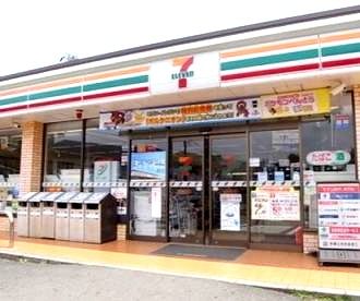 近くのセブン‐イレブン 横浜笹下５丁目店まで393m（徒歩5分）