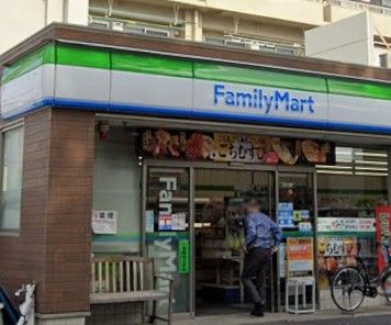 近くのファミリーマート 杉並下高井戸二丁目店まで514m(徒歩7分)
