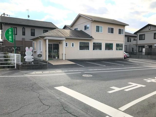 近くの今保ファミリー歯科まで599m（徒歩8分）