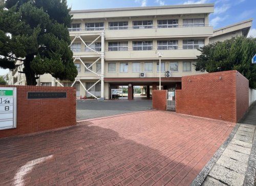 近くの総社市立総社西中学校まで935m(徒歩12分)