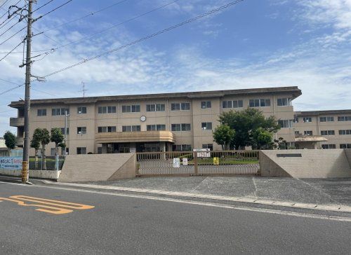 近くの総社市立総社中央小学校まで401m(徒歩6分)